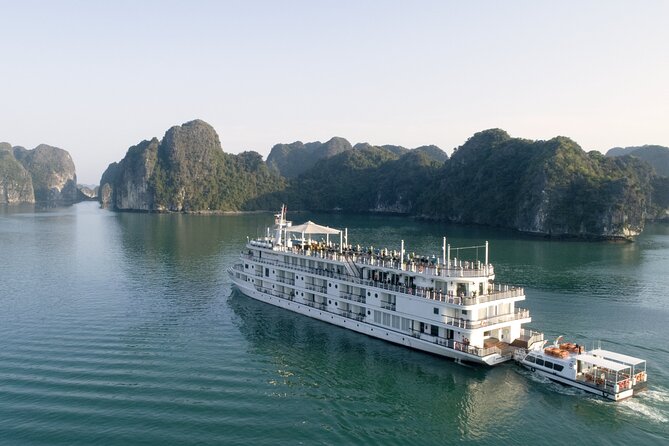 2-Day on 5-star Cruise, Lan Ha Bay | Kayak, Cycling, Live Music - Evening on Paradise Grand: Piano Lounge, Live Music, and Real Wind-Down