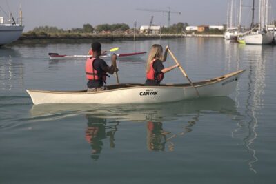 2 Hour Night Kayak Tour in Venice, premium experience with sunset - Sliding Through Venice Canals: Control, Craft, and Overlooked Details