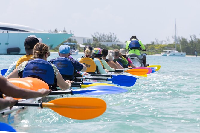 2 Hours Clear Kayaking Activity on Mangrove Cay - Group size, helper support, and why it still works