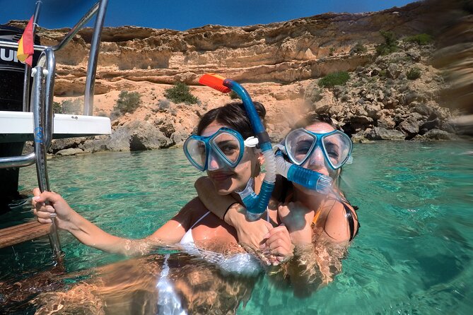 3 Hours by Boat with Paddle Surf Course, Snorkel and more - GoPro photo report included: keep your hands on the moment
