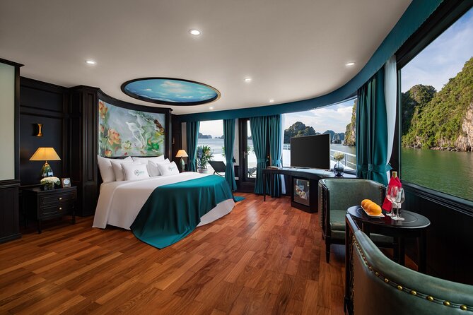 3D2N Luxury HaLong Bay with Aspira Cruise: kayak, Cat Ba island - Day 2 Bonus: Relax Time, Swimming, and the Jacuzzi Option