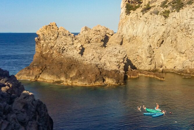 90' Stand Up Paddle tour in a small group in Cala Ratjada - Who should book this SUP tour (and who might not)