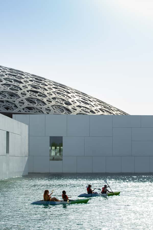 Abu Dhabi: Guided Kayak Tour around Louvre - Sunrise, Sunset, and the Skyline Factor