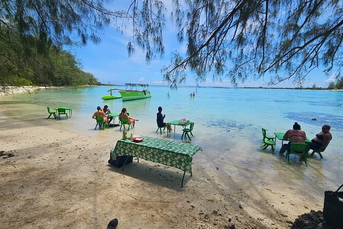Activity/Excursion Lagoon Tour to Moorea by Canoe 6 hours - Morning Canoe Start: Moorea Lagoon in One 6-Hour Stretch