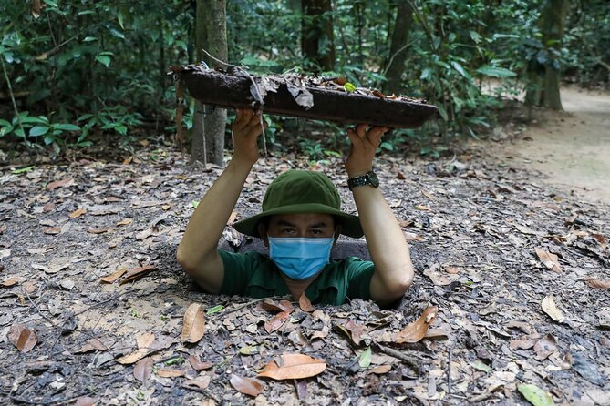 Adventure Cycling & Kayak Mekong-CuChi Tunnels Private Day Tour - Kayaking the Mekong maze: quiet channels and local daily life