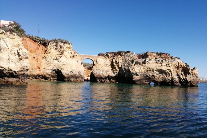Afternoon yacht charter in lagos with drinks, tapas, paddle boards and kayak - Drinks and Portuguese Tapas: Keeping the Mood Easy