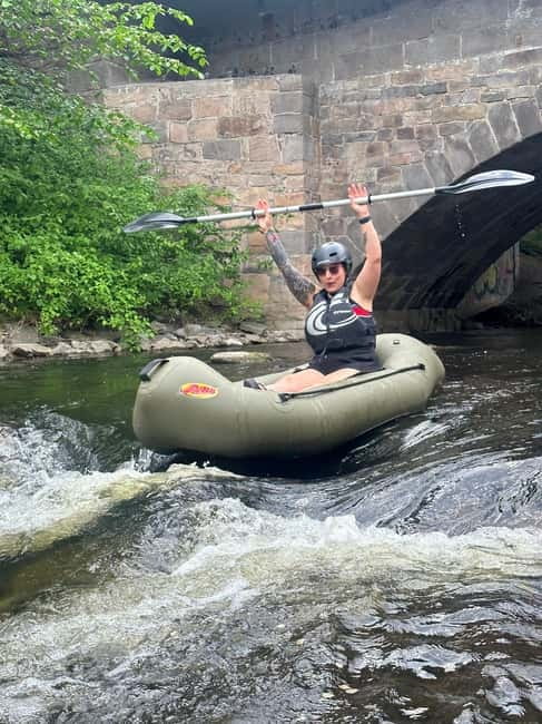 Akerselva River: Urban Paddling Adventure Kayak Tour - Grünerløkka from the water: where the “cool” details make sense