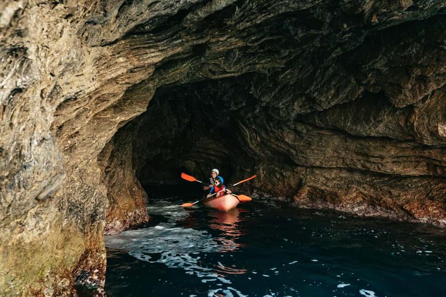 Alcudia: Kayak Tour with Snorkel & Sea Cave Swim - How the guide keeps the tour safe and fun (especially in mixed groups)
