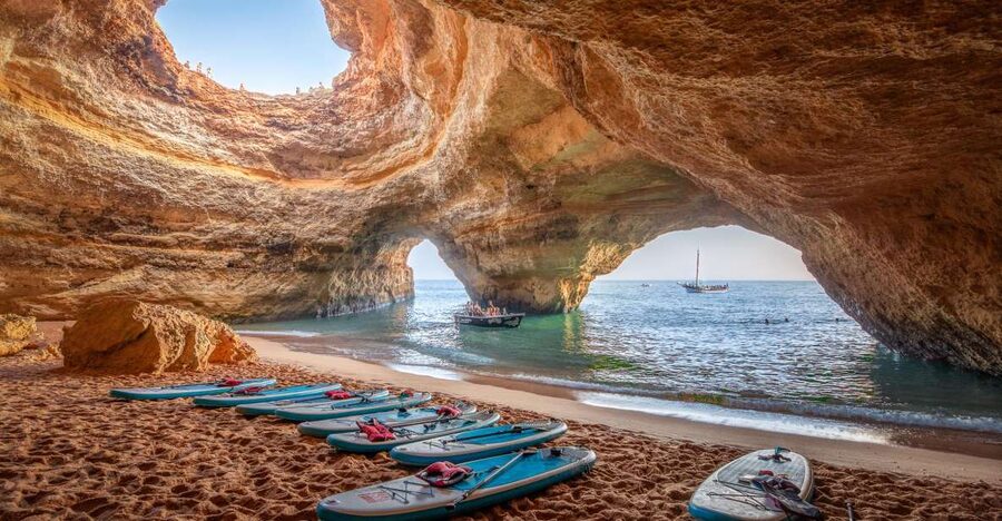 Algarve: Benagil Caves SUP Tour since 2016 - Bonus: the surf lesson option at Armação de Pêra