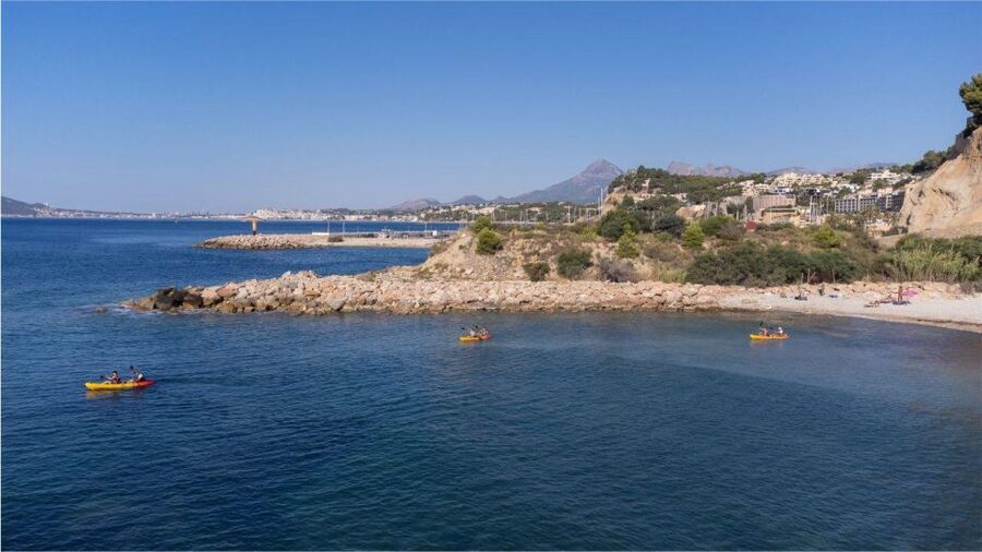 Altea: Morro de Toix Guided Kayak Excursion - Stop 1 at Altea Harbour Club: Gear Up Without the Fuss