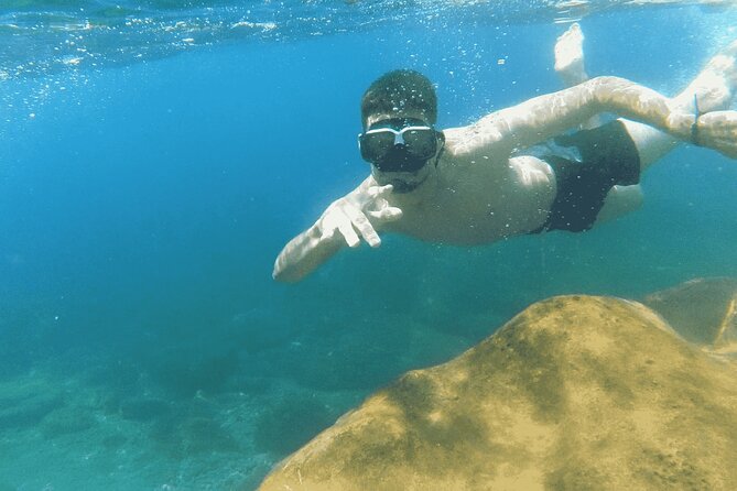 Amalfi Coast Kayak & Snorkeling Tour to the Pandora's Cave - Grotta Pandora: what the guided cave time feels like