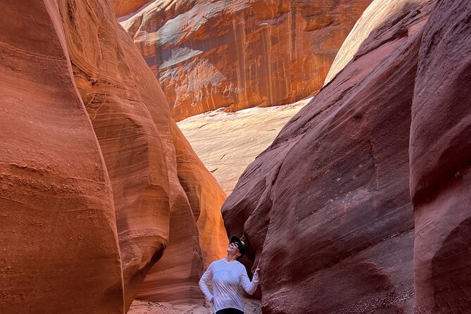 Antelope Canyon Lake Powell Guided Kayaking and Hike Tour - The Antelope Canyon Hike: Easy Walking, Big Visual Payoff