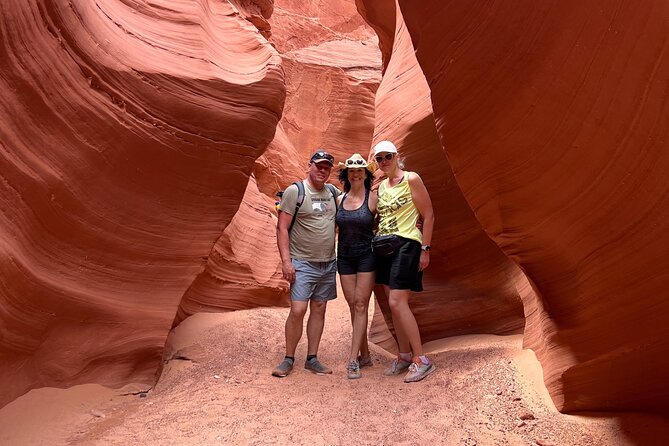 Antelope Canyon Lake Powell Guided Kayaking and Hike Tour - Back on the Water: Swim Time and Photo Sharing