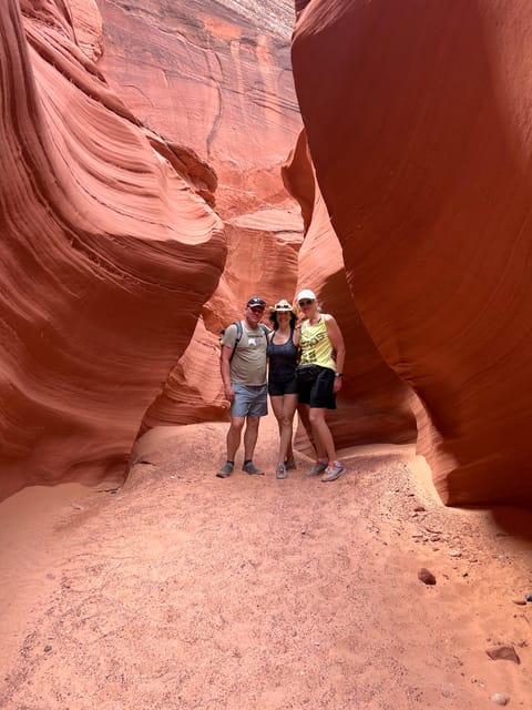 Antelope Canyon Lake Powell: Guided Kayaking & Hike Tour - Into Antelope Canyon by kayak: light, motion, and great photo angles