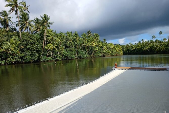 Apetahi day trip around Raiatea on a modern outrigger canoe - Boat comfort and the small details that make a difference