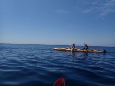 Athens: Sea Kayak Sunset Tour - Getting Off Shore: Your Gentle 2.5 km Paddle on the Saronic Gulf