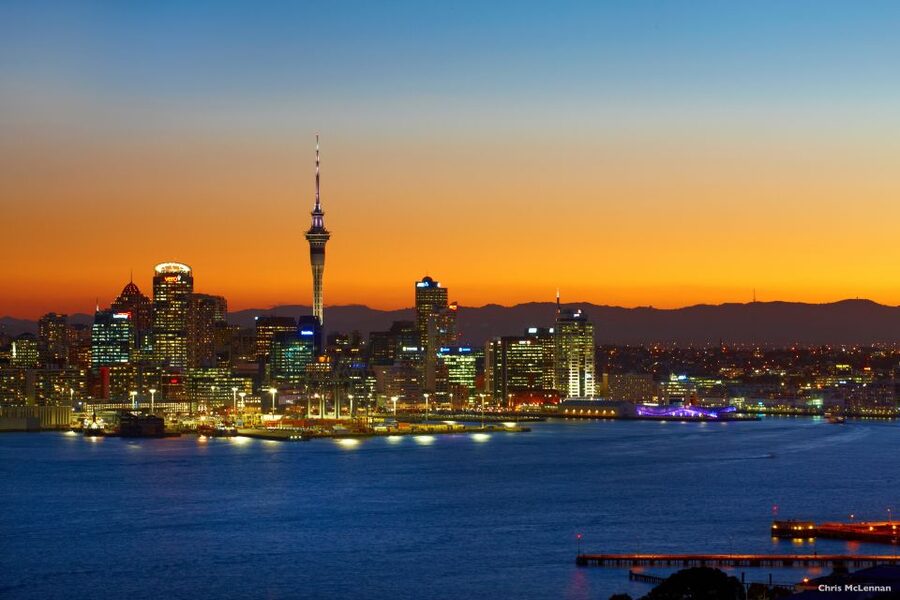 Auckland: Sunset & Night Sea Kayak Tour to Rangitoto Island - Key moments that make this tour worth your time
