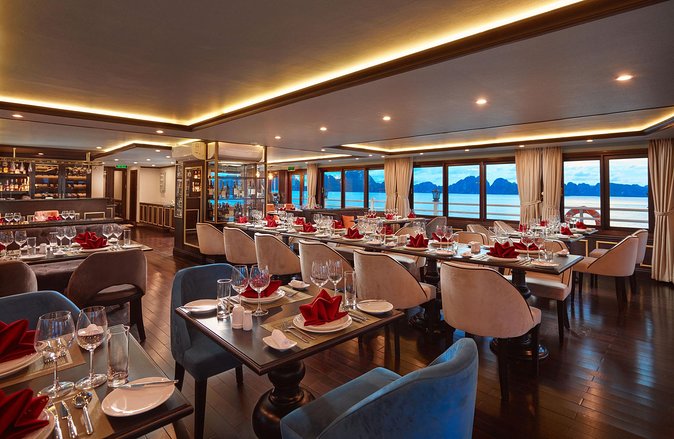 Bai Tu Long bay Luxury Cruise 2D/1N: Less touristy places, Kayaking, full meals - Is this cruise for you? Who it suits best