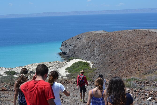 Balandra & Tecolote: hike, kayak and snorkel in paradise - The hike from Balandra toward Tecolote: 5 km of views and tricky footing