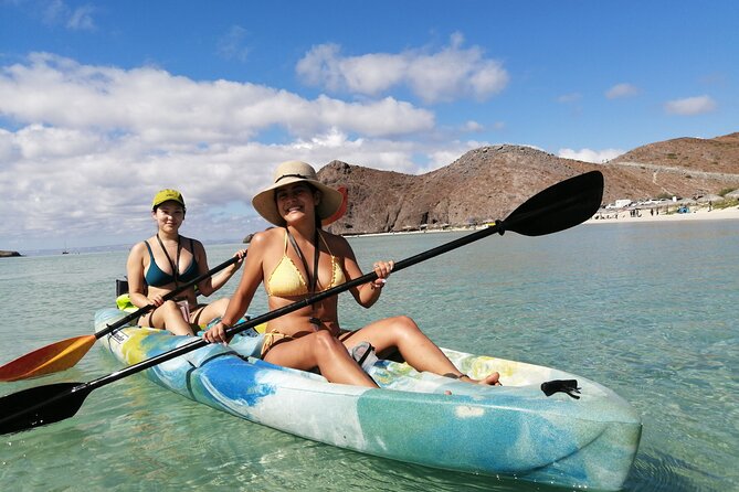 Balandra & Tecolote: hike, kayak and snorkel in paradise - Tecolote Beach lunch and rest: ceviche on sand beats a picnic table