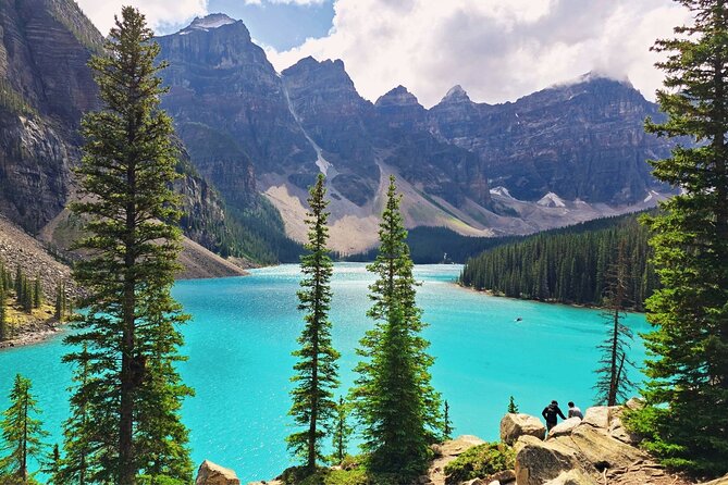 Banff/Canmore Moraine Lake & Lake Louise– Hike, Canoe or Sightsee - Key highlights worth knowing before you go