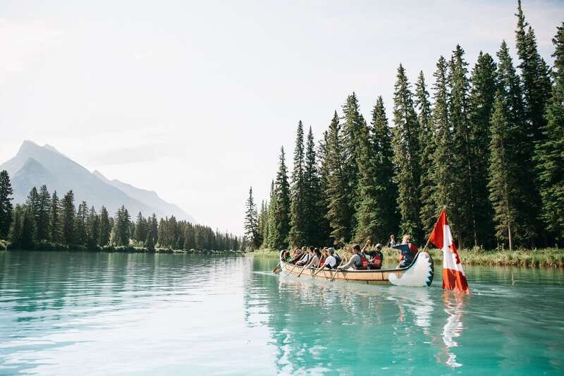 Banff National Park: Big Canoe River Explorer Tour - From Banff Canoe Club to the Bow River: how the 90 minutes unfolds