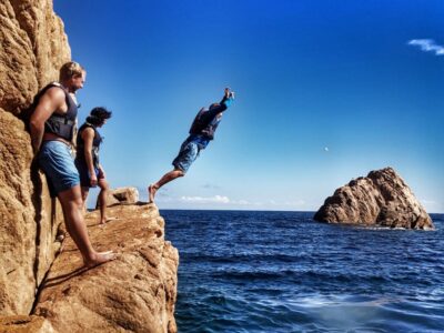 Barcelona: Costa Brava Hiking, Sea Kayaking & Lagoon Dipping - The Drive to Sant Feliu de Guíxols: Time Used on Purpose