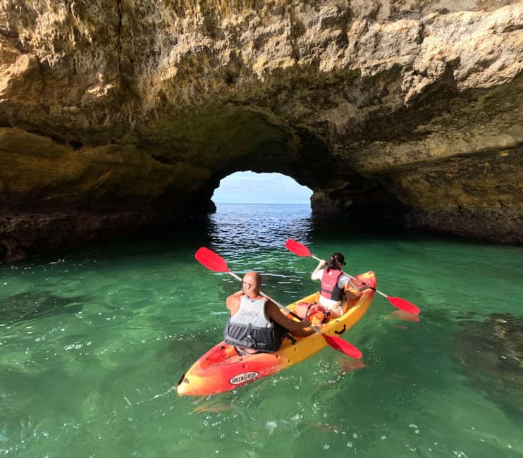 Benagil: 1:30Hour Kayak Rental with Private Parking - Language and guide support: friendly, practical help