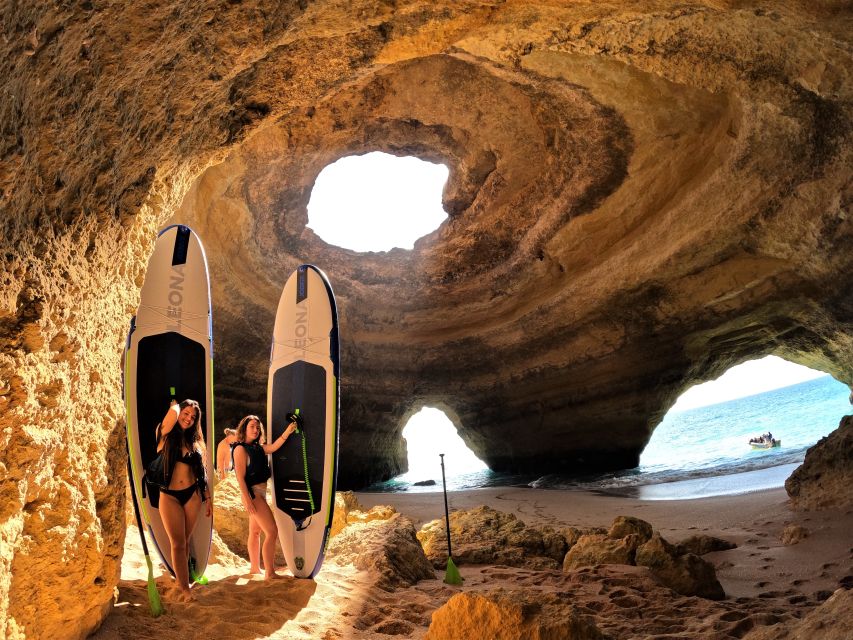 Benagil: Benagil Caves Guided Kayak Tour with Free 4K Photos - First moments at Praia do Carvalho and that limestone tunnel access
