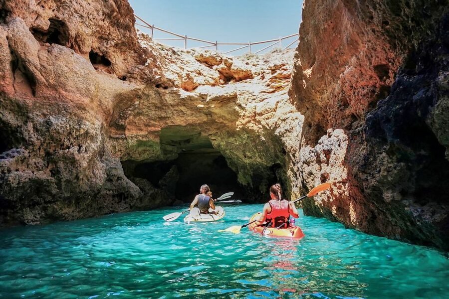 Benagil: Kayaking Tour to the Benagil Cave (Free Shower) - Real conditions: wet gear, choppy water, and cave crowds