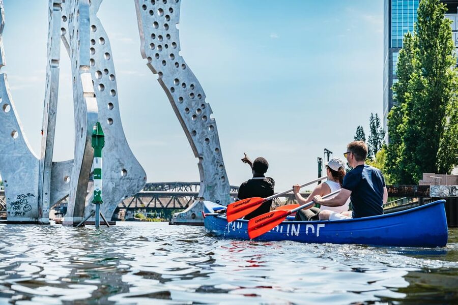 Berlin: Guided Tour by Canoe - Where You Meet: Port Biergarten Jockel and the Blue Canoes