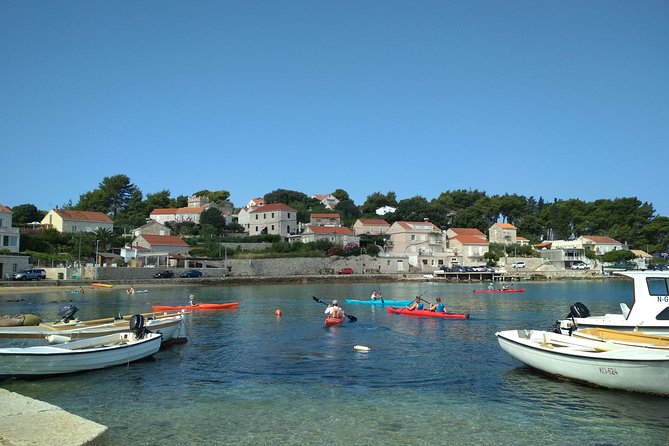 Bits of History - Half day kayak Tour with Wine delight - Entering Korčula by kayak, not by tour bus