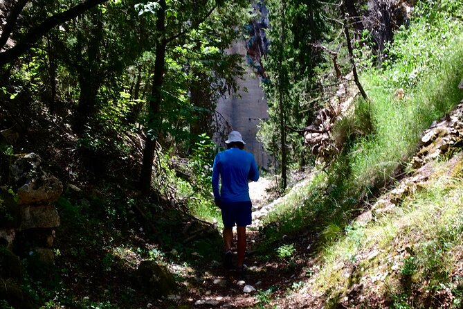 Bits of History - Half day kayak Tour with Wine delight - Gubavac: the coffee, cake, and wine break you’ll remember