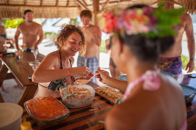 Bora Bora Snorkel Cruise by Polynesian Outrigger Canoe with BBQ Island Lunch - The Snorkel Spots That Usually Steal the Show