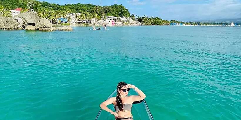 Boracay: Crystal Kayak Photo-op Experience - Weather, Timing, and When You Might Want a Plan B