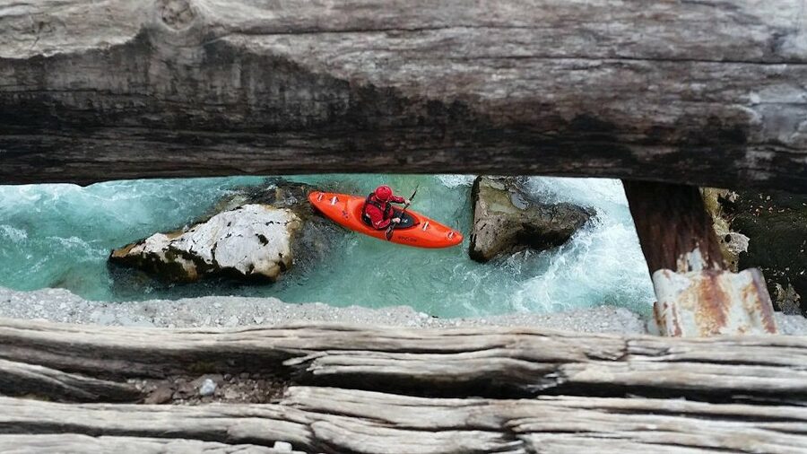Bovec: Soča River 1-Day Beginners Kayak Course - The 3-hour flow: meeting at Soča Splash Base to back at the office