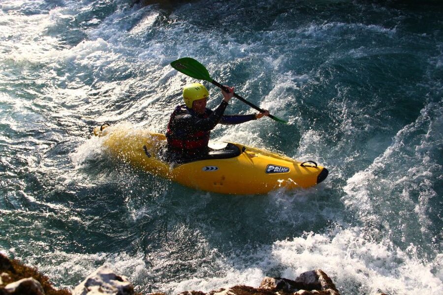 Bovec: Soča River 1-Day Beginners Kayak Course - Group size and pacing: why small groups make learning stick