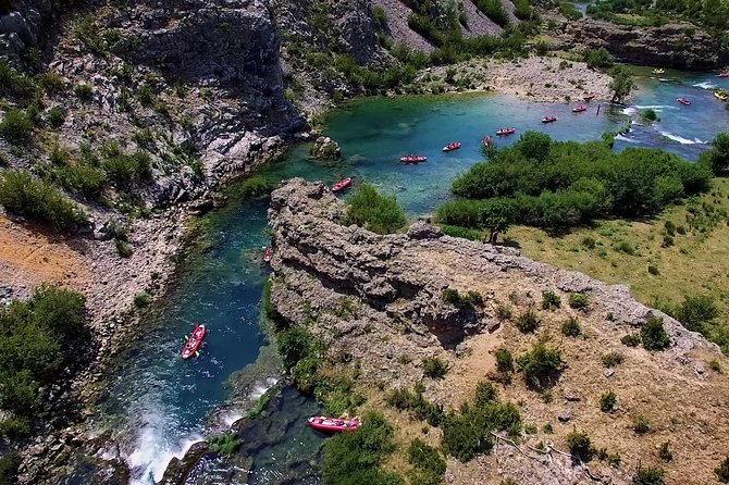 Canoe safari / rafting on river Zrmanja - Entering the Zrmanja canyon with purpose (not just a boat ride)