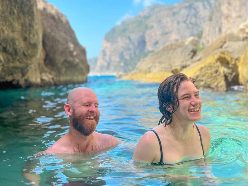 Capri: Caves and Beaches Paddle Board Tour with Photos - Little Blue Cave and Green Cave: The Light Show (and the Reality Check)