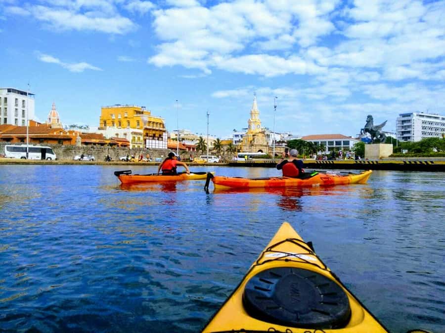 Cartagena: Walled City Kayak Tour - The First Glimpses: Crossing the Channel and Spotting the Clock Tower