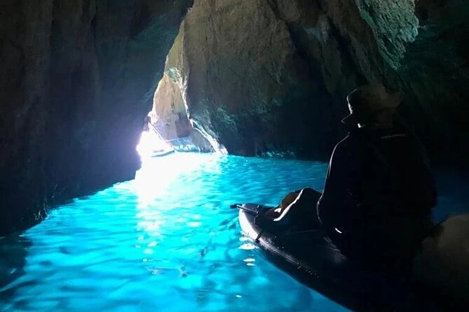 Cassis: Stand UP paddle in the creeks national park - Swim Breaks and Photo Stops in the Coves