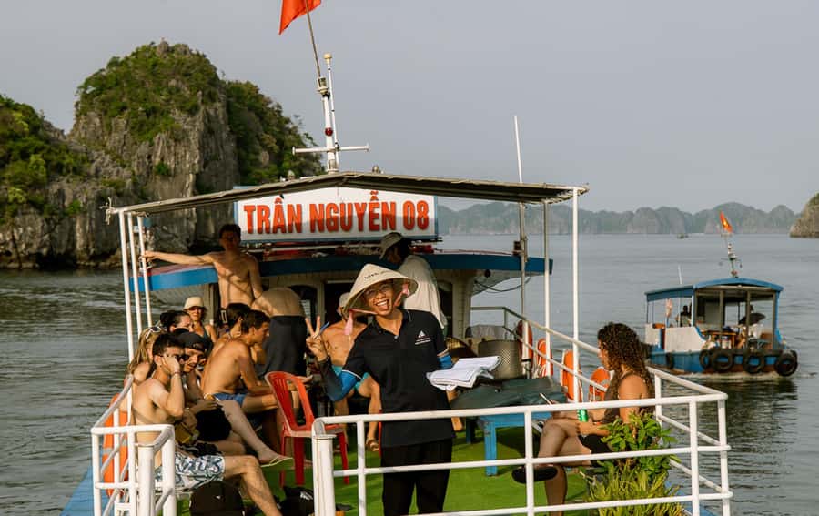 Cat Ba: Lan Ha & Ha Long Bay Kayak & Snorkel Boat Tour - Kayaking Through Caves and Arches in Lan Ha