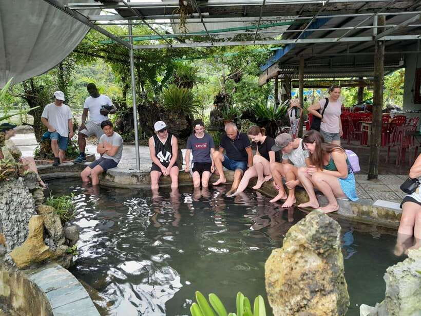 Cat Ba: Lan Ha, HaLong bay full day- biking, kayaking, lunch - Viet Hai village by bike: where the day slows down