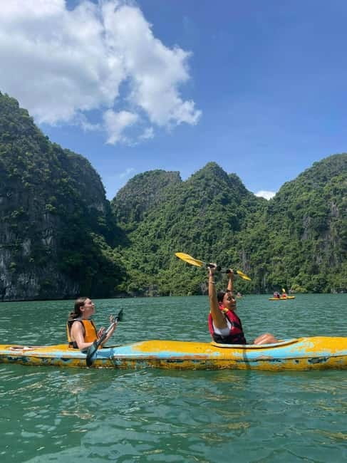 CAT BA: LAN HA & HALONG BAY – KAYAK, BIKE, LUNCH, SNORKEL - Lunch on the boat plus fish massage: food that’s actually part of the plan