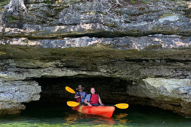Cave Point Kayak Tour - Cave Point County Park: Limestone Caves Above and Underwater