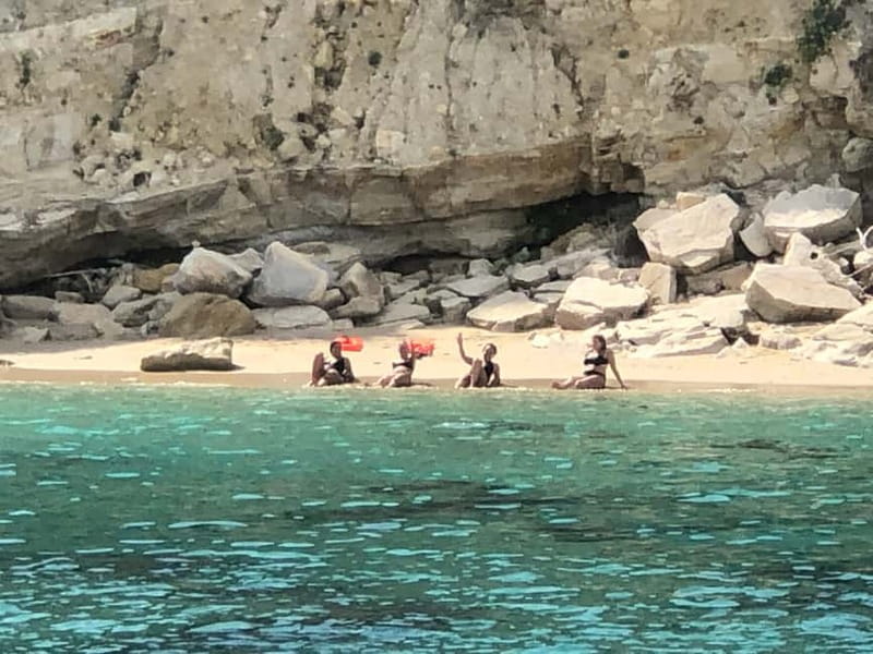 Chania: Private Cruise with Sup Food & Unlimited Drinks - Your day at sea: boarding, safety, and the first big choices