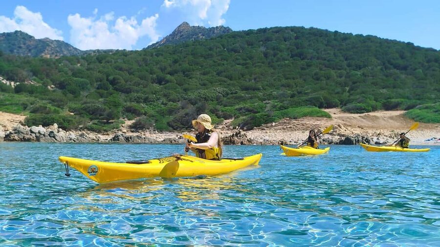 Chia: kayak tour to Tuerredda with snorkeling - Stop one: Perda Longa beach and a focused snorkel break