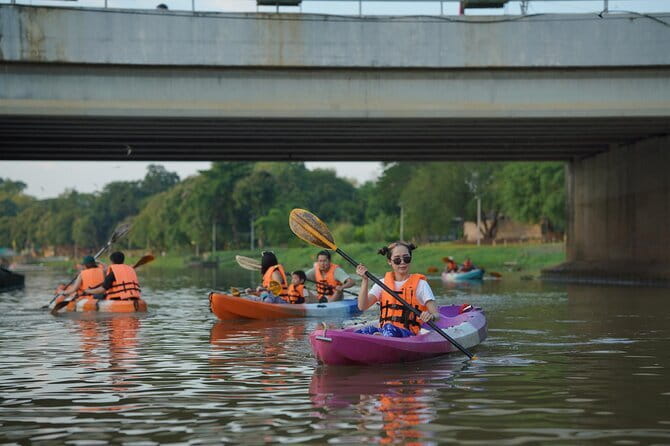 Chiang Mai:Explore kayaking through Mae Ping River on sunset - Pickup, port, and the brief “here’s how it works” moment