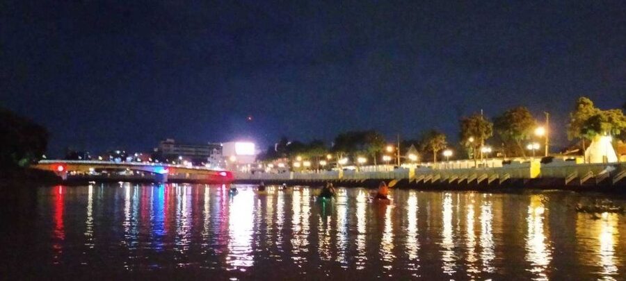Chiang Mai: Ping River Night Kayaking into City Center - Nawarat Bridge: Colorful Lights and the City Close-Up