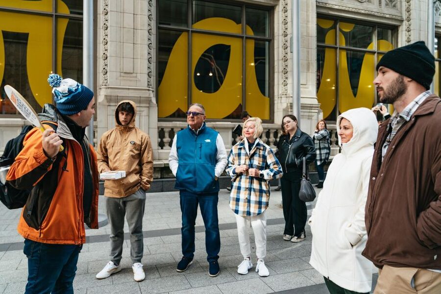 Chicago: Classic Food & Walking Tour with Free Bike or Kayak - The Free Bike or Kayak: the smart add-on that turns a tour into a day